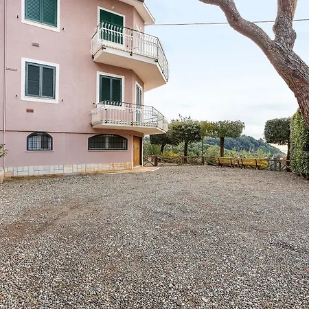 - Alveare Sul Blue * Lerici
