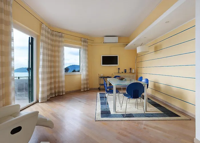 - Alveare Sul Blue *