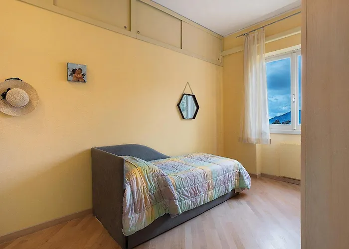 - Alveare Sul Blue Lerici